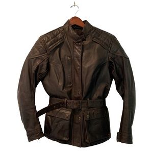 TRIUMPH Ladies Leather Cafe Style Motorcycle jacket. M
